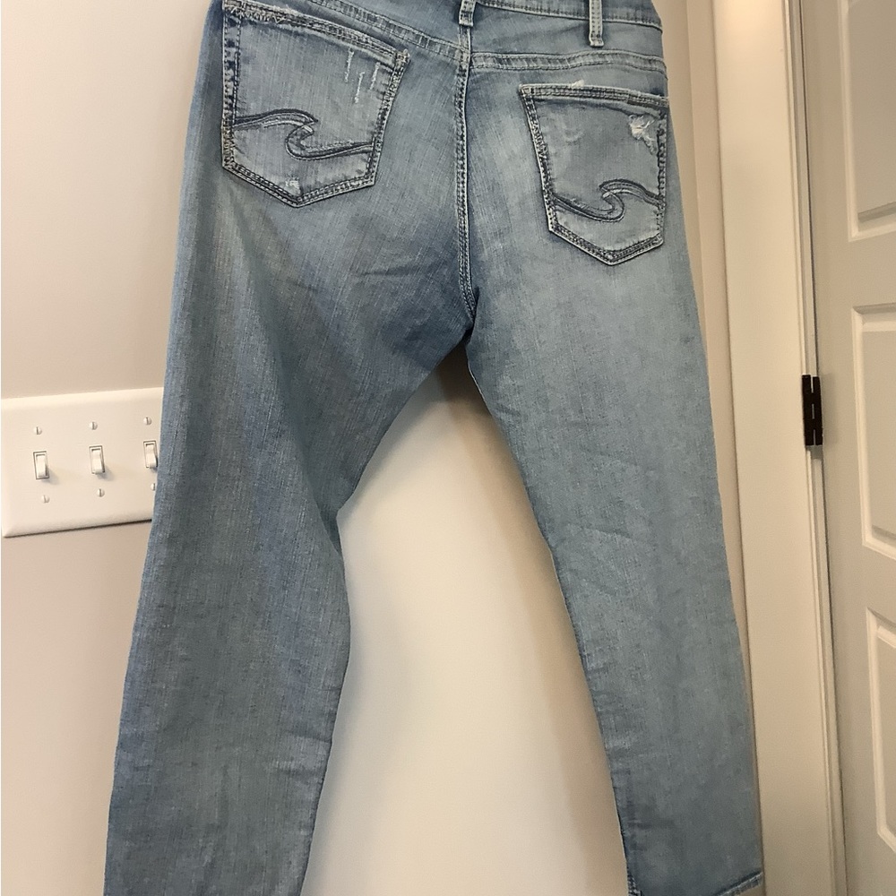Silver Jeans - Picture 3 of 3